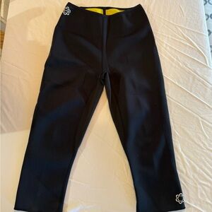 Women’s Zaggora Neoprene Wetsuit Hot-pants for Cellulite/Weight Loss, Size L
